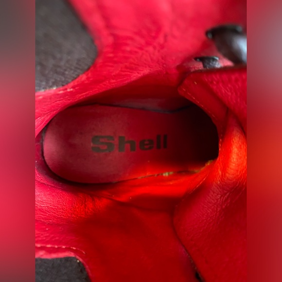 Like new! SHELL leather bootie Size 6 - Picture 12 of 12